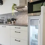 Deluxe 20m2 Canal View *
